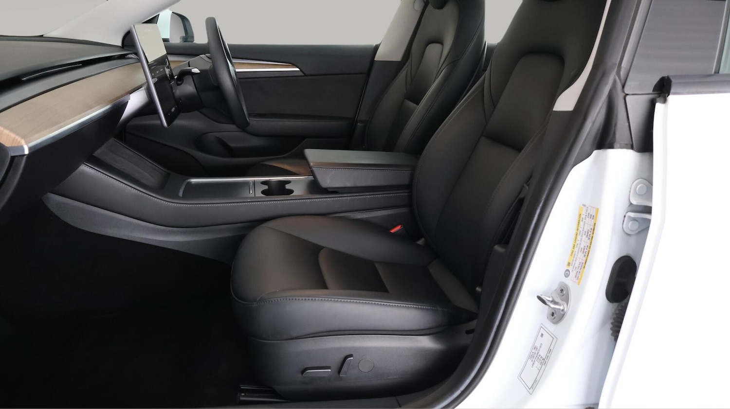 Used Tesla Model 3 2021 for sale - 76166696: Photo 15