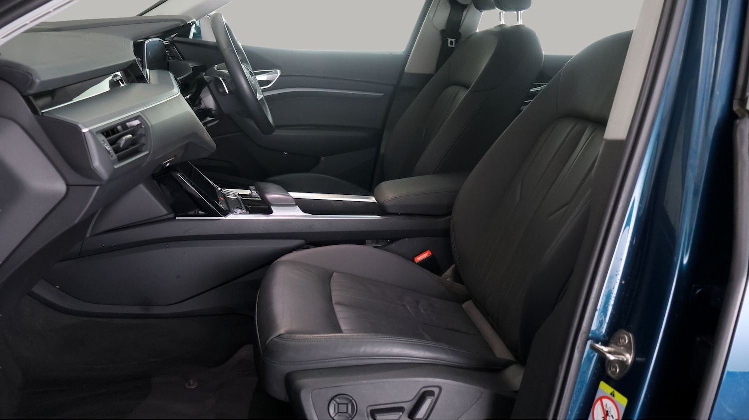 Used Audi e-tron 2021 for sale - 77682820: Photo 14