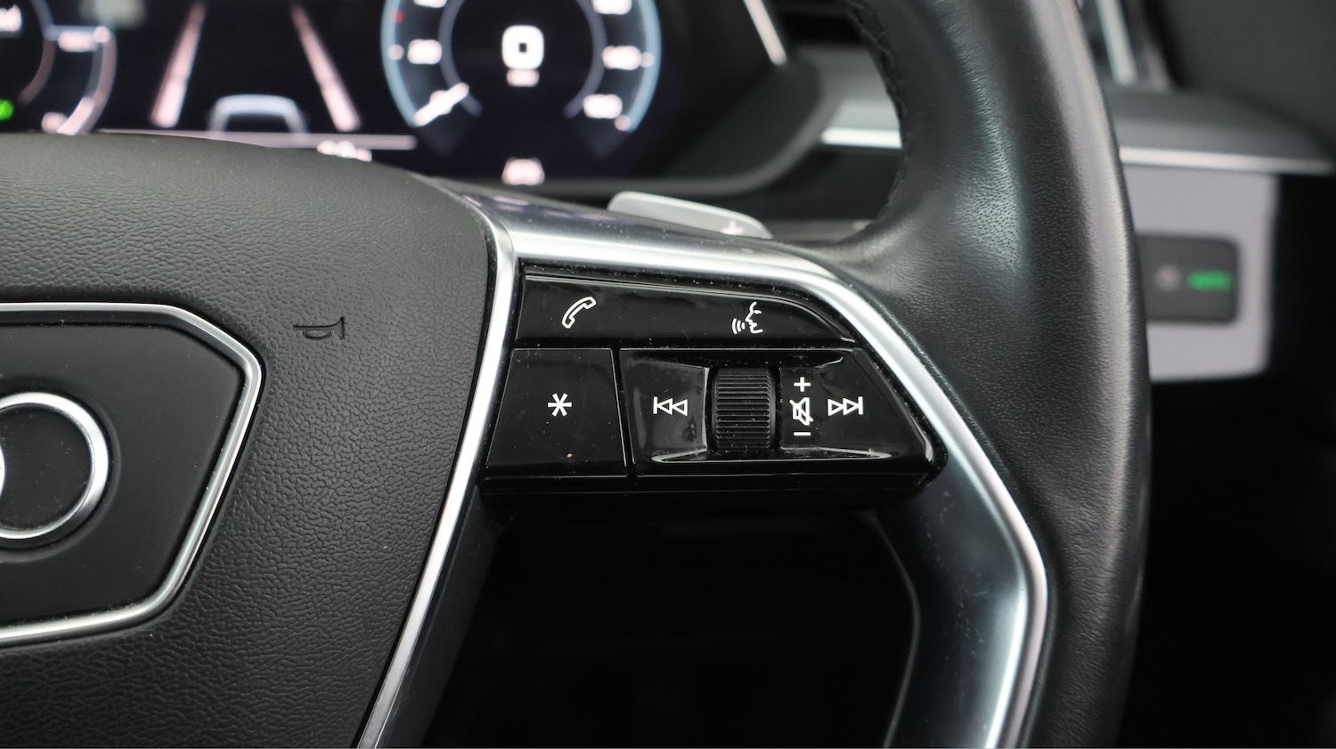 Used Audi e-tron 2021 for sale - 77682820: Photo 25