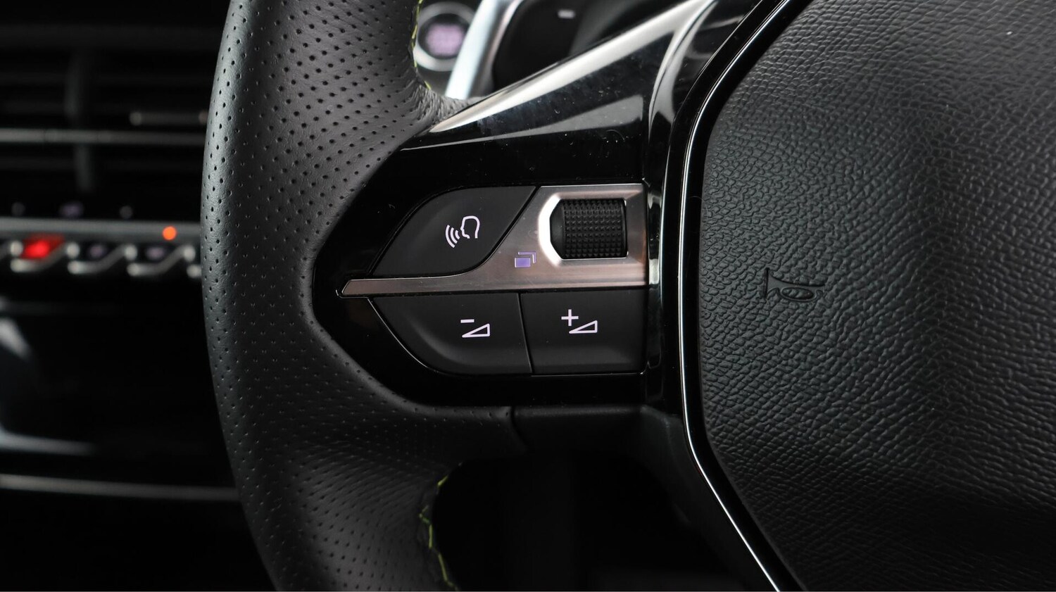 Used Peugeot 2008 2025 for sale - 76743339: Photo 23