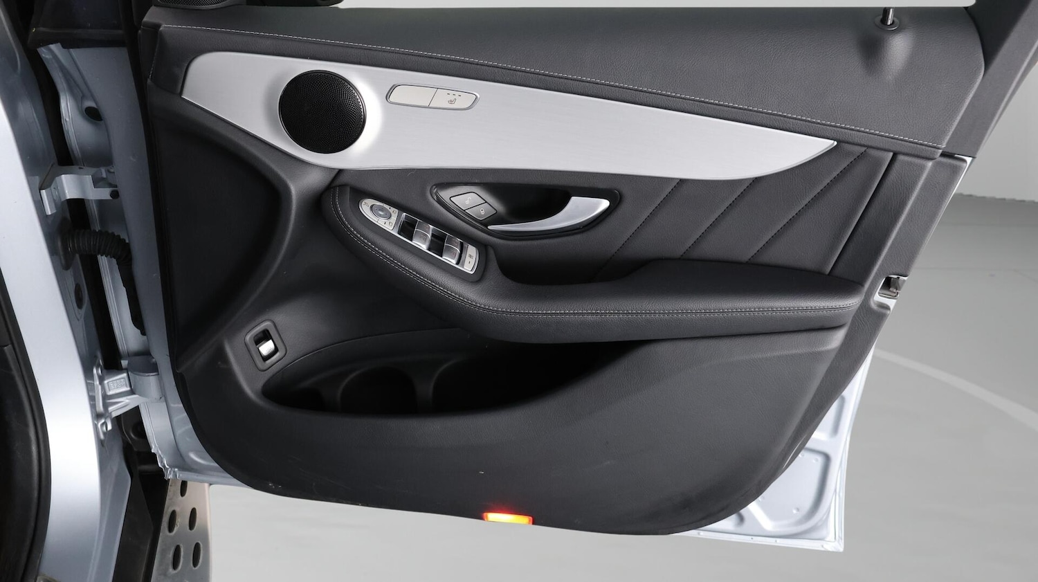 Used Mercedes-Benz GLC 2022 for sale - 76433073: Photo 16