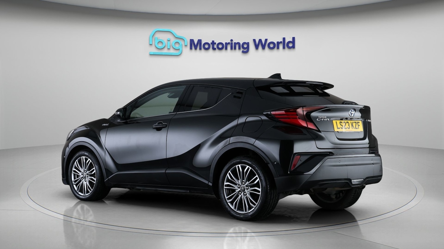 Used Toyota C-HR 2023 for sale - 77327578: Photo 5