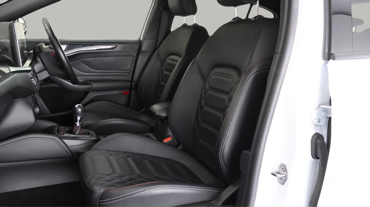 Used Ford Focus 2022 for sale - 76388200: Photo 15