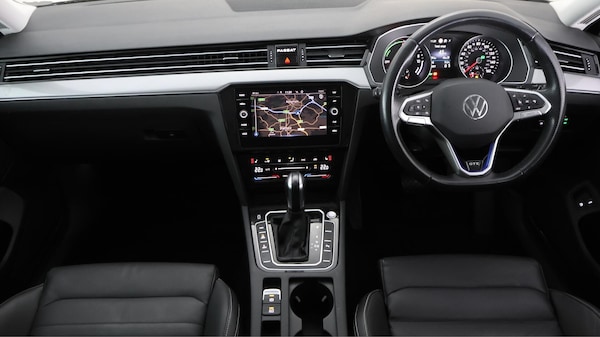 Used Volkswagen Passat 2021 for sale - 76214677: Photo 14