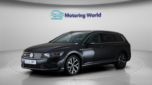 Used Volkswagen Passat 2021 for sale - 76214677: Photo 4