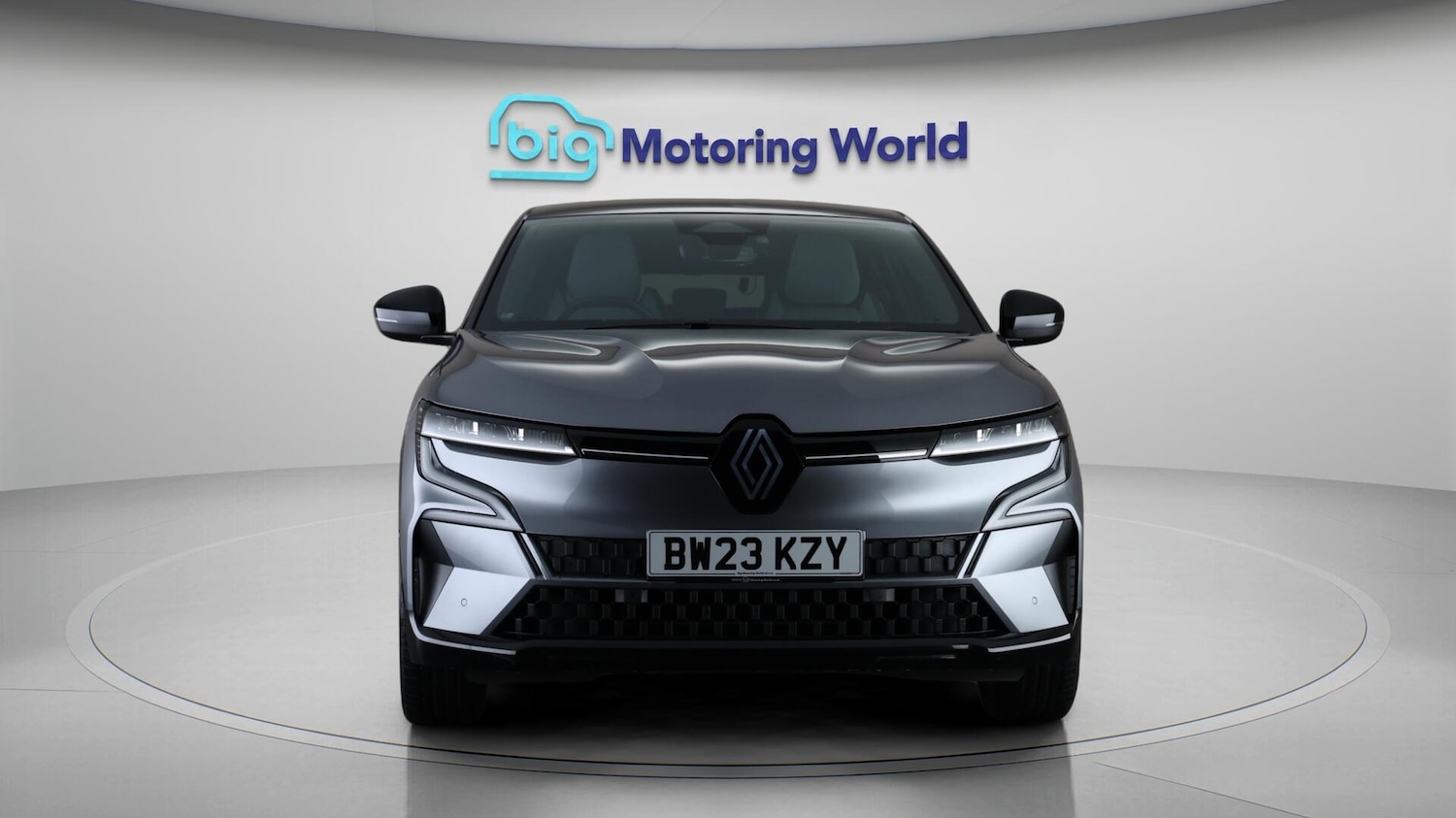 Used Renault Megane E Tech 2023 for sale - 76380856: Photo 2