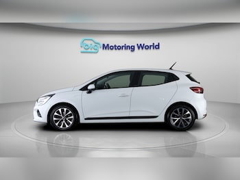 Used Renault Clio 2021 for sale - 78732987: Photo