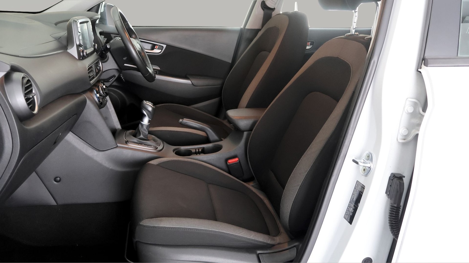 Used Hyundai KONA 2018 for sale - 77264784: Photo 13