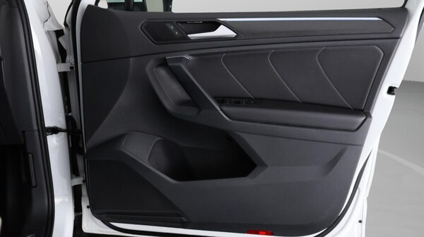 Used Volkswagen Tiguan 2020 for sale - 76083984: Photo 22
