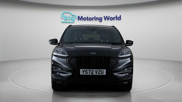 Used Ford Kuga 2023 for sale - 76179860: Photo 2