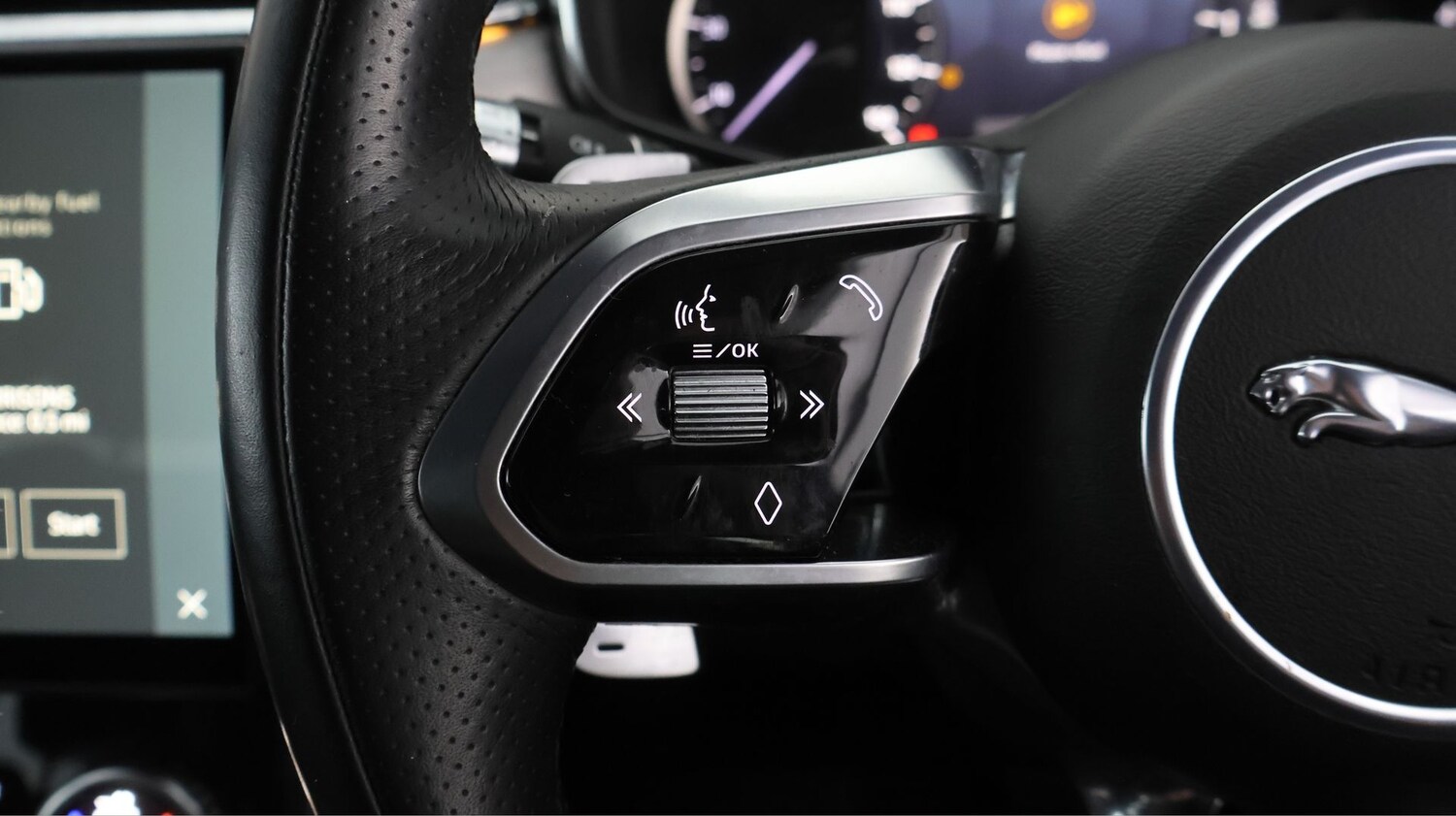 Used Jaguar F-Pace 2022 for sale - 77938639: Photo 20