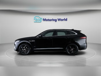 Used Jaguar F-Pace 2022 for sale - 77938639: Photo