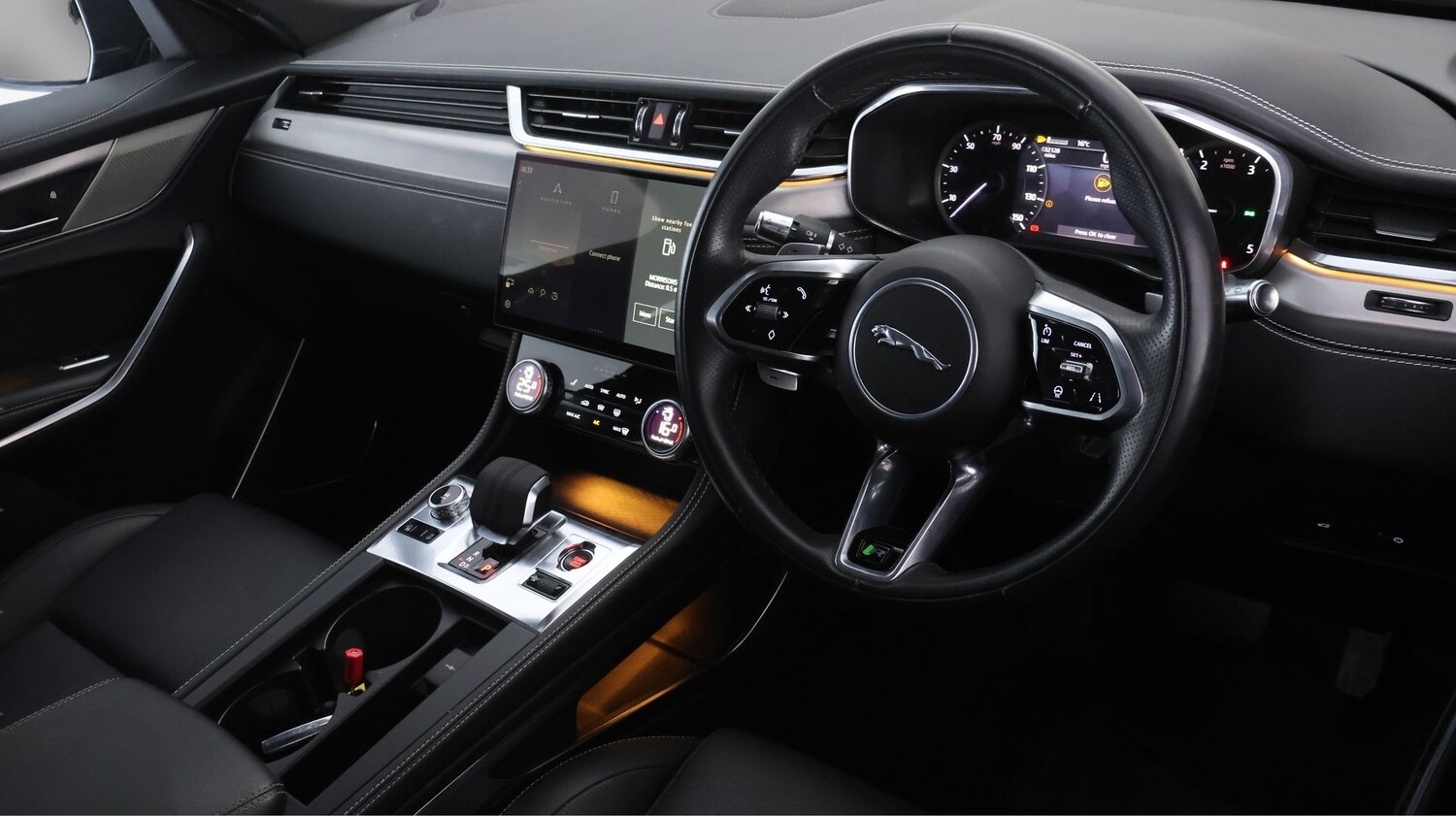 Used Jaguar F-Pace 2022 for sale - 77938639: Photo 9