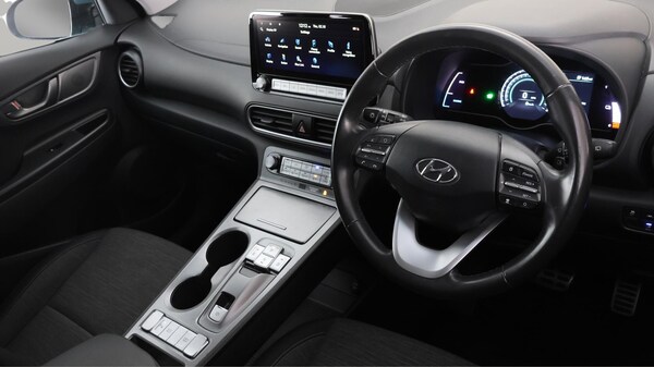 Used Hyundai KONA 2020 for sale - 76151410: Photo 9