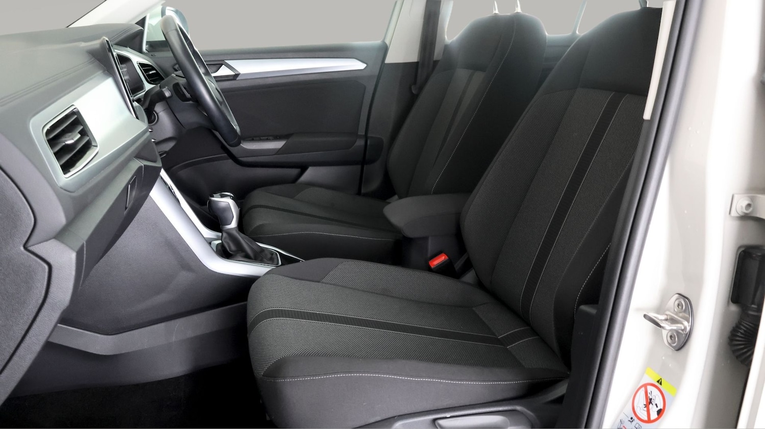 Used Volkswagen T-Roc 2022 for sale - 77304067: Photo 13