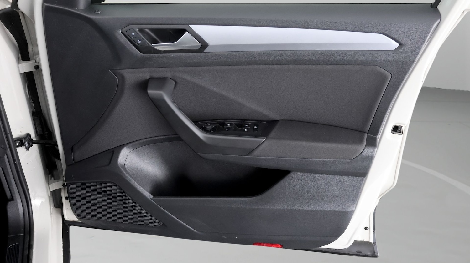 Used Volkswagen T-Roc 2022 for sale - 77304067: Photo 14