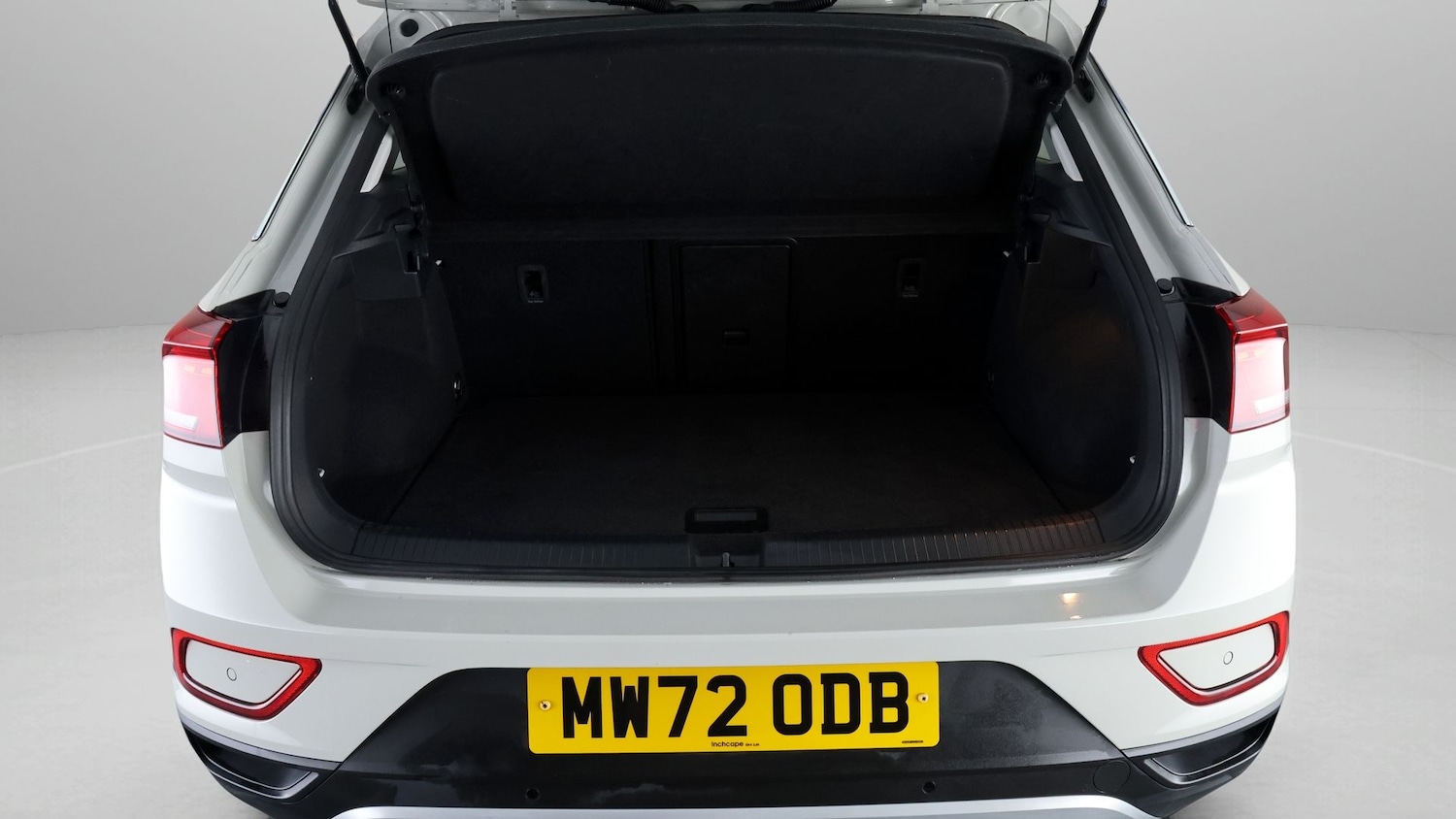 Used Volkswagen T-Roc 2022 for sale - 77304067: Photo 16