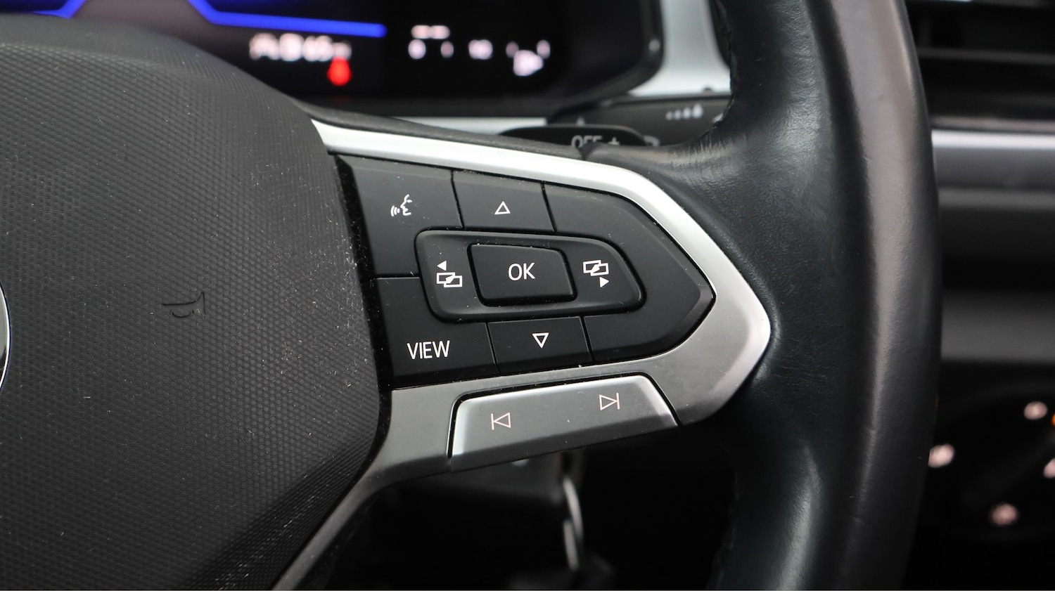 Used Volkswagen T-Roc 2022 for sale - 77304067: Photo 21