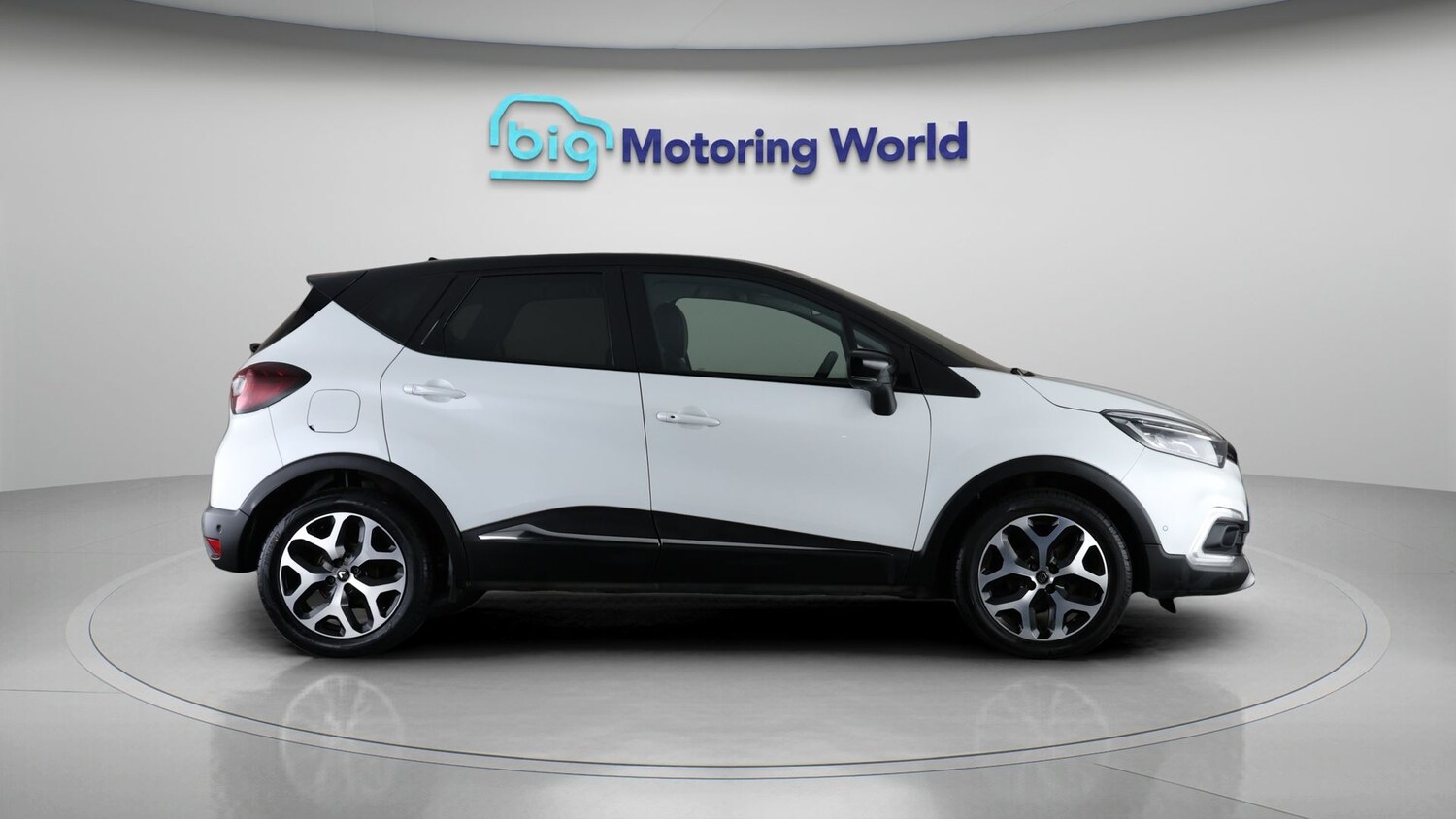 Used Renault Captur 2019 for sale - 77351080: Photo 8