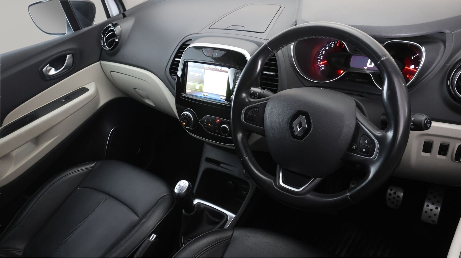 Used Renault Captur 2019 for sale - 77351080: Photo 9