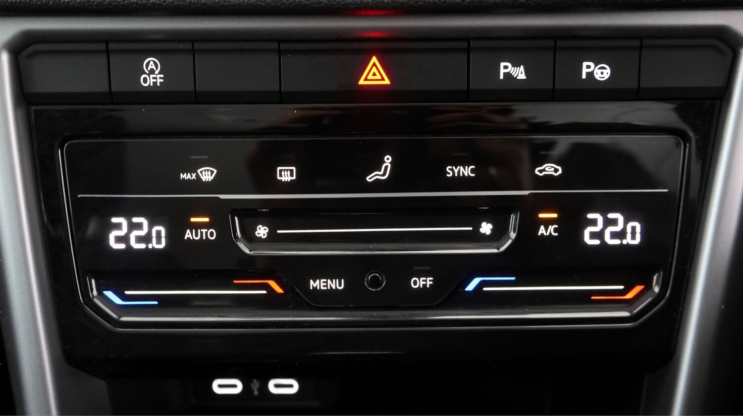 Used Volkswagen T-Roc 2023 for sale - 77898906: Photo 11