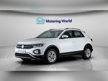 Used Volkswagen T-Roc 2023 for sale - 77898906: Photo