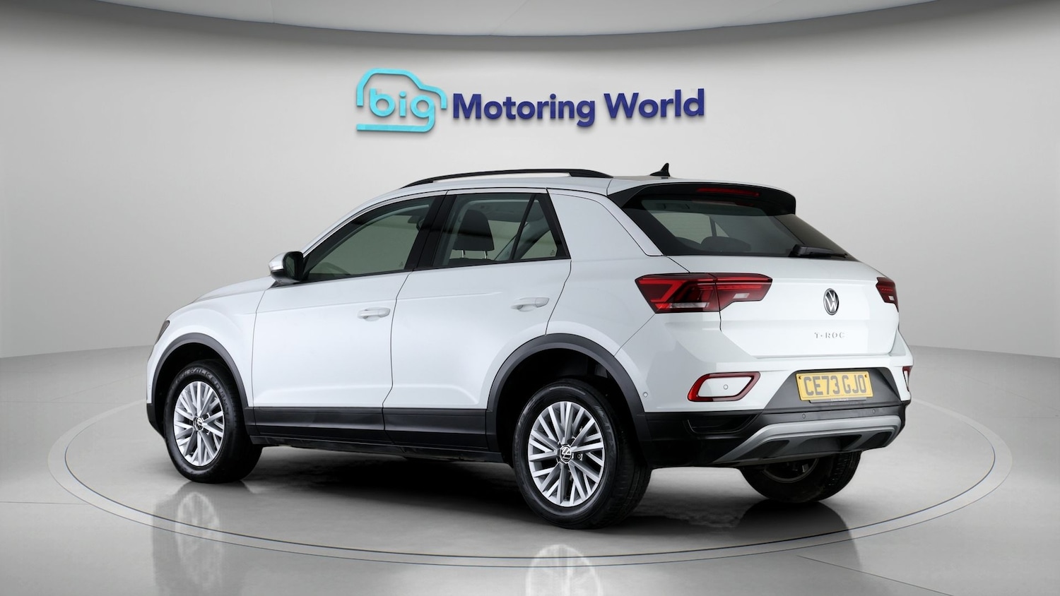 Used Volkswagen T-Roc 2023 for sale - 77898906: Photo 5