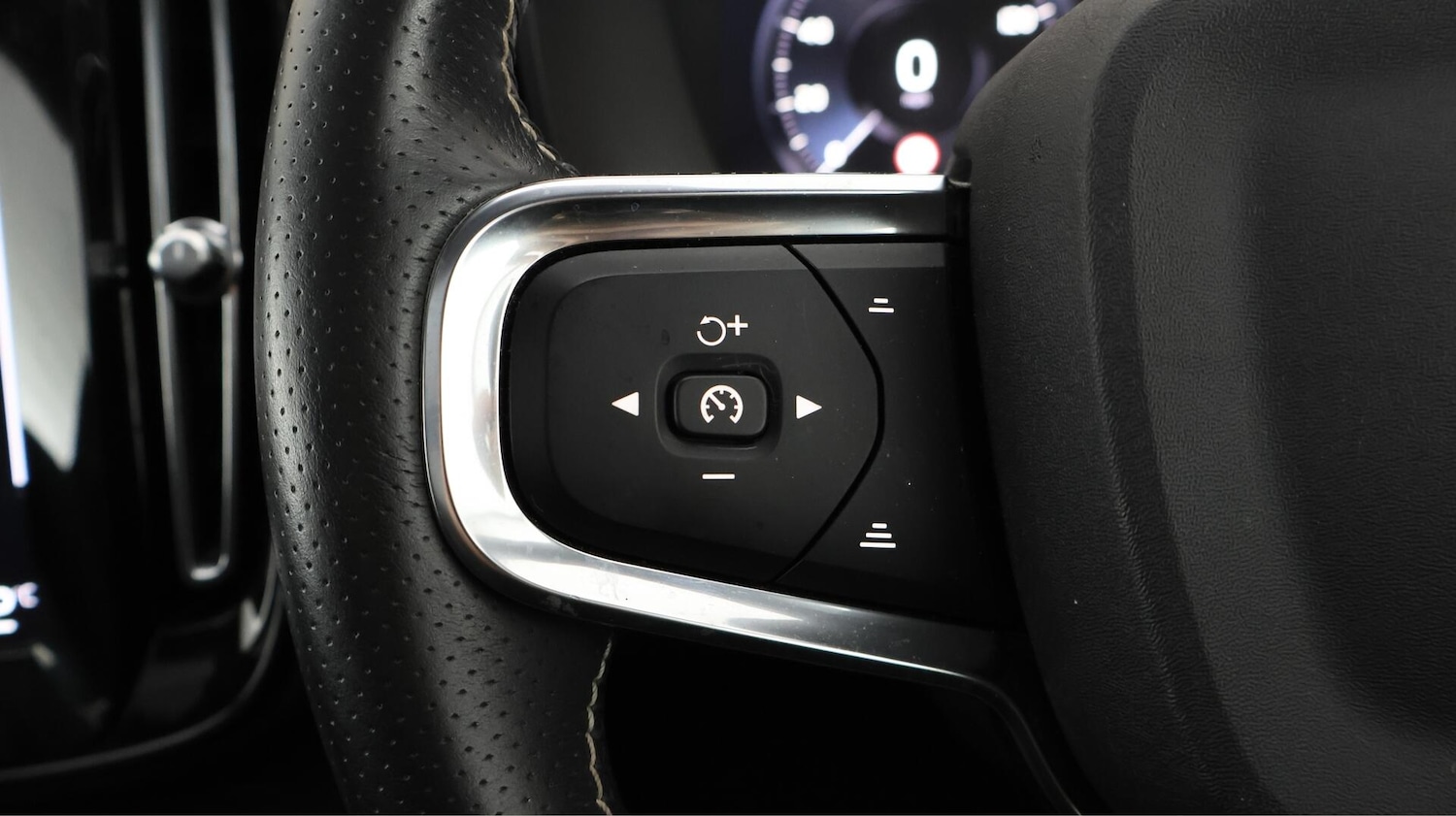 Used Volvo XC40 2020 for sale - 76099322: Photo 23