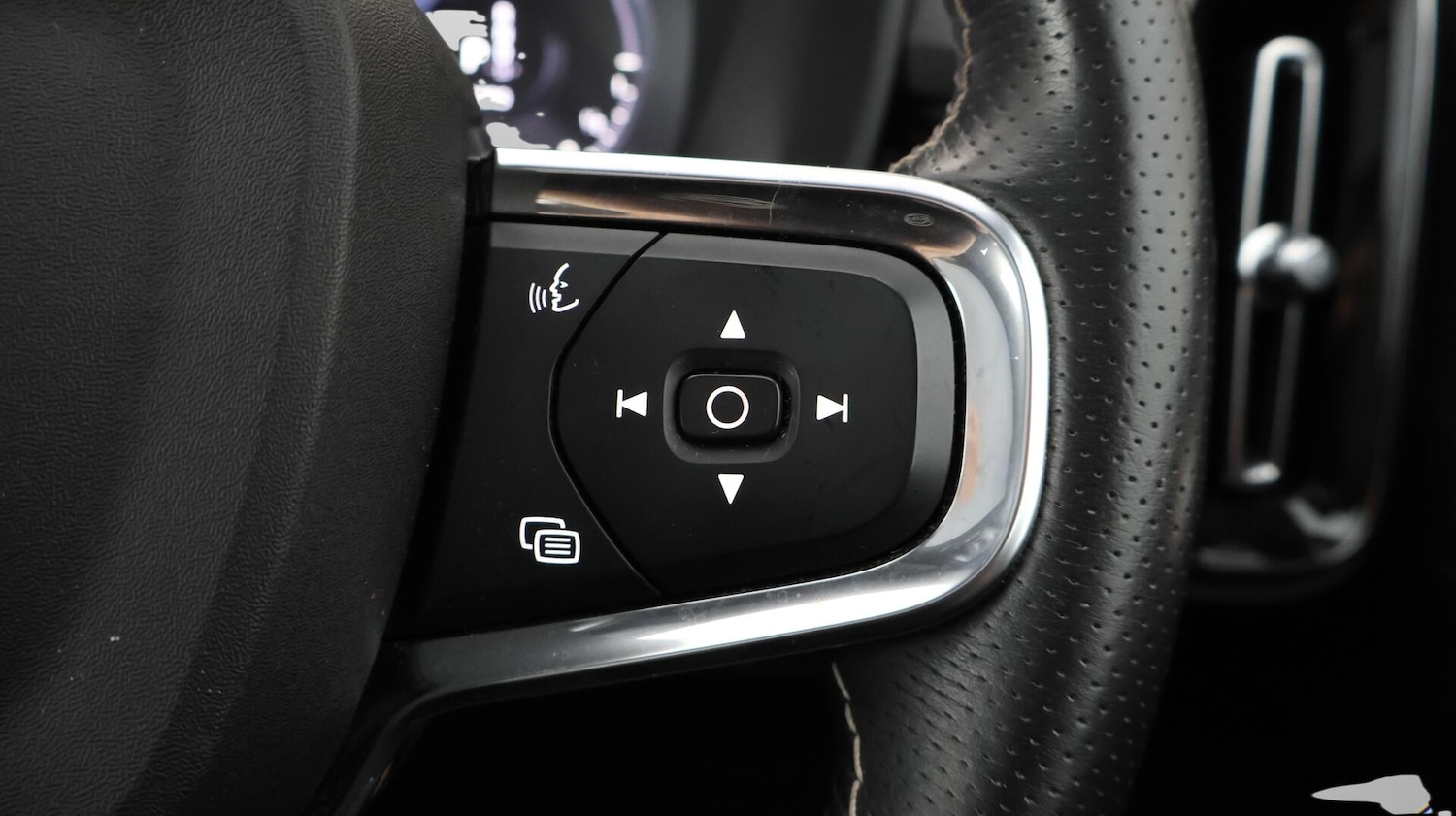 Used Volvo XC40 2020 for sale - 76099322: Photo 24