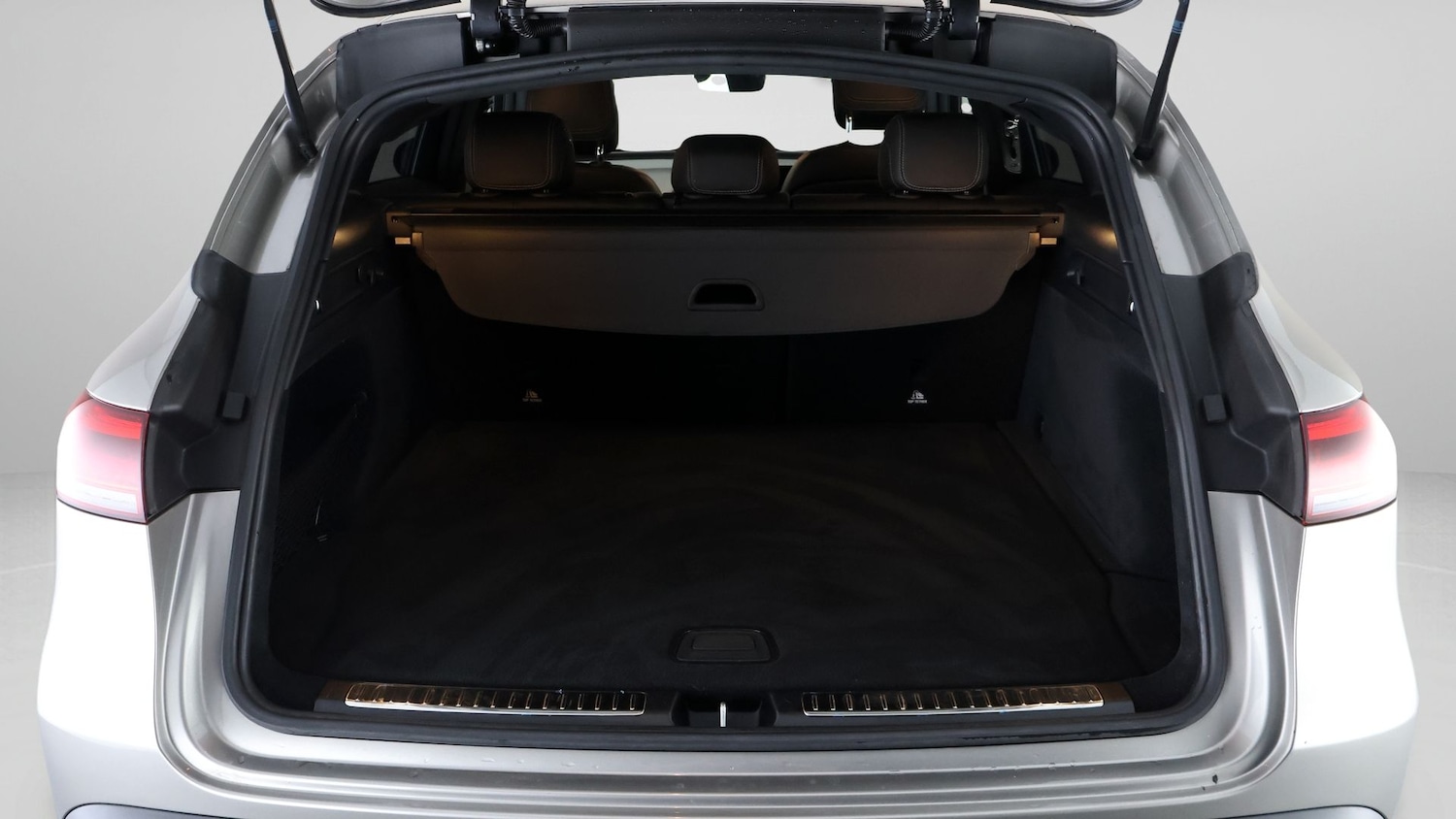 Used Mercedes-Benz EQC 2022 for sale - 77921108: Photo 16