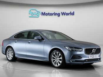 (20) - 2.0 T4 Momentum Plus Saloon 4dr Petrol Auto Euro 6 (s/s) (190 ps)