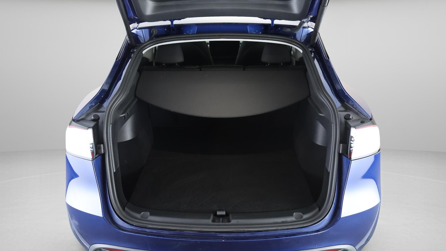 Used Tesla Model Y 2024 for sale - 76714297: Photo 18