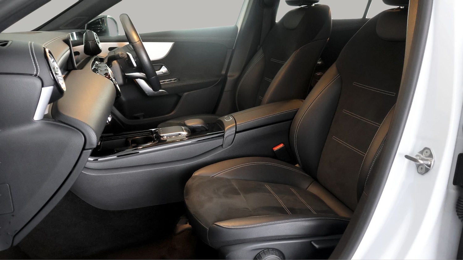 Used Mercedes-Benz A-Class 2022 for sale - 77399495: Photo 14