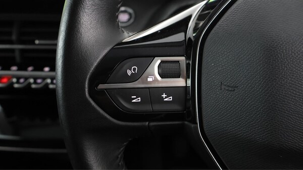 Used Peugeot 2008 2020 for sale - 76284117: Photo 23
