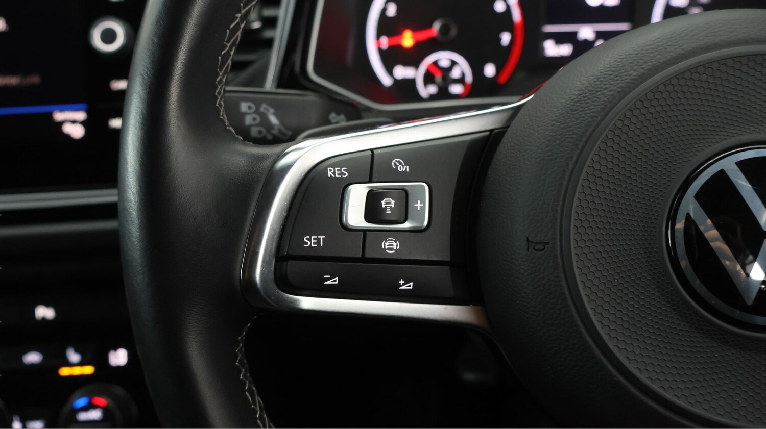 Used Volkswagen T-Roc 2022 for sale - 77528084: Photo 20