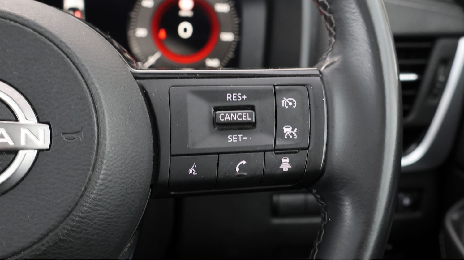 Used Nissan Qashqai for sale - 78098555: Photo 26