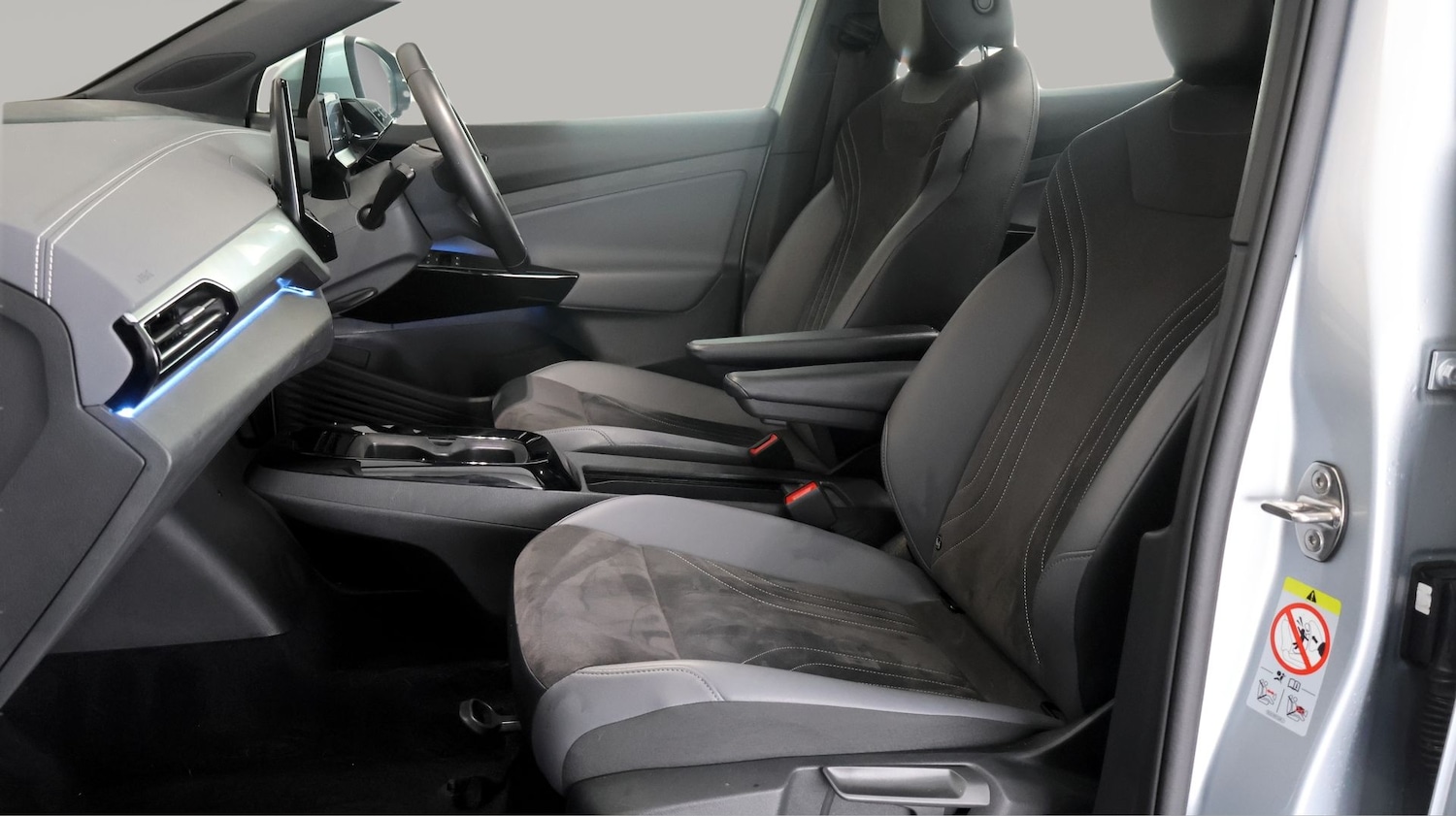 Used Volkswagen ID.4 2023 for sale - 77523068: Photo 14