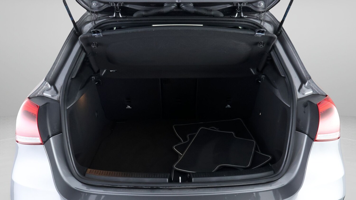 Used Mercedes-Benz A-Class for sale - 77721019: Photo 17