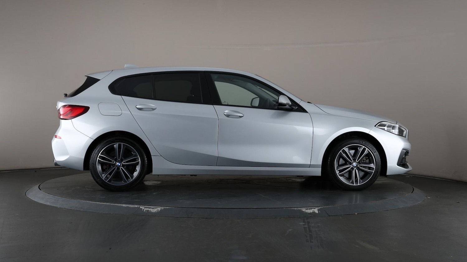 Used BMW 1 Series 2020 for sale - 76690008: Photo 64