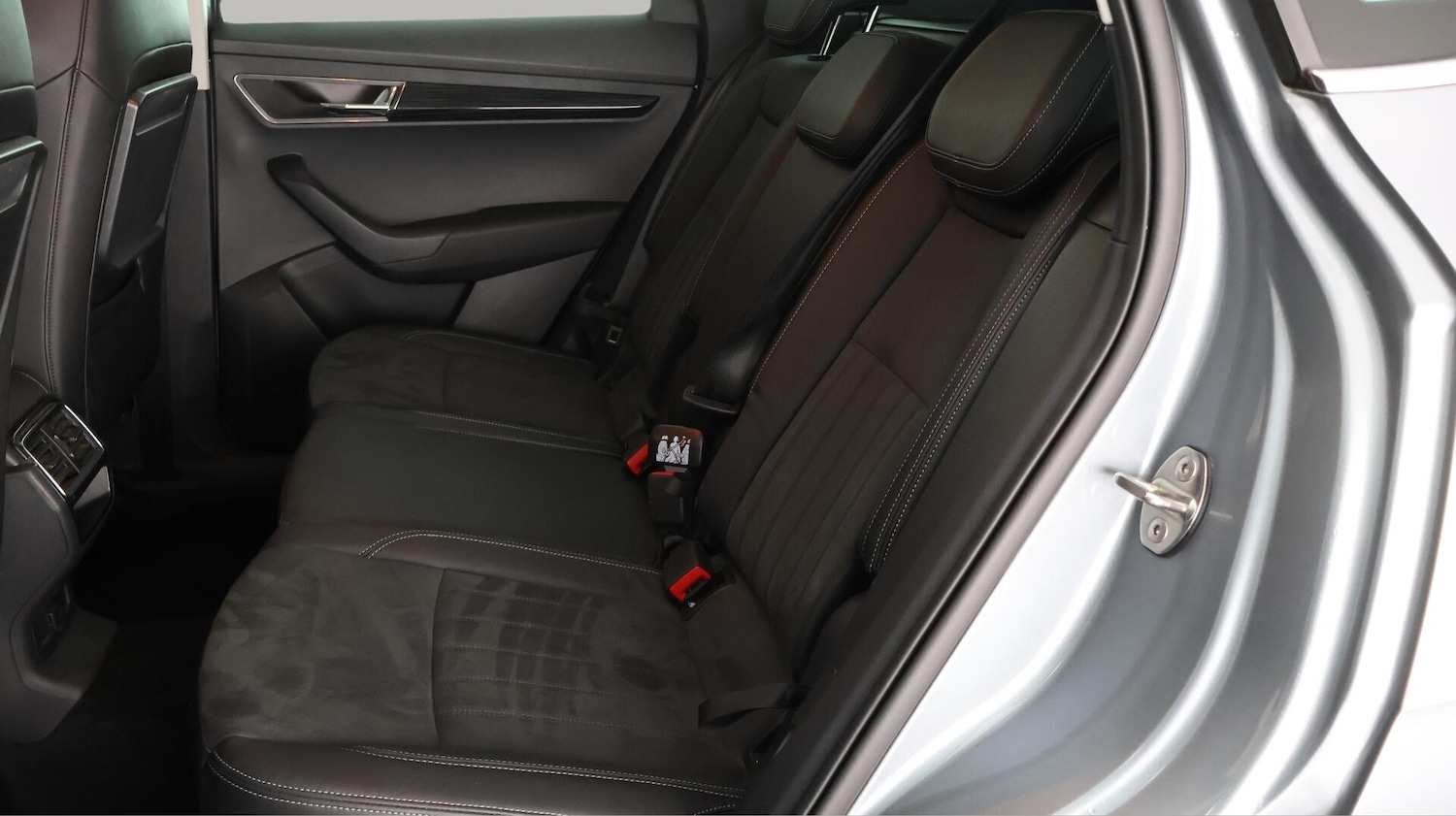 Used Skoda Karoq 2021 for sale - 76108920: Photo 24