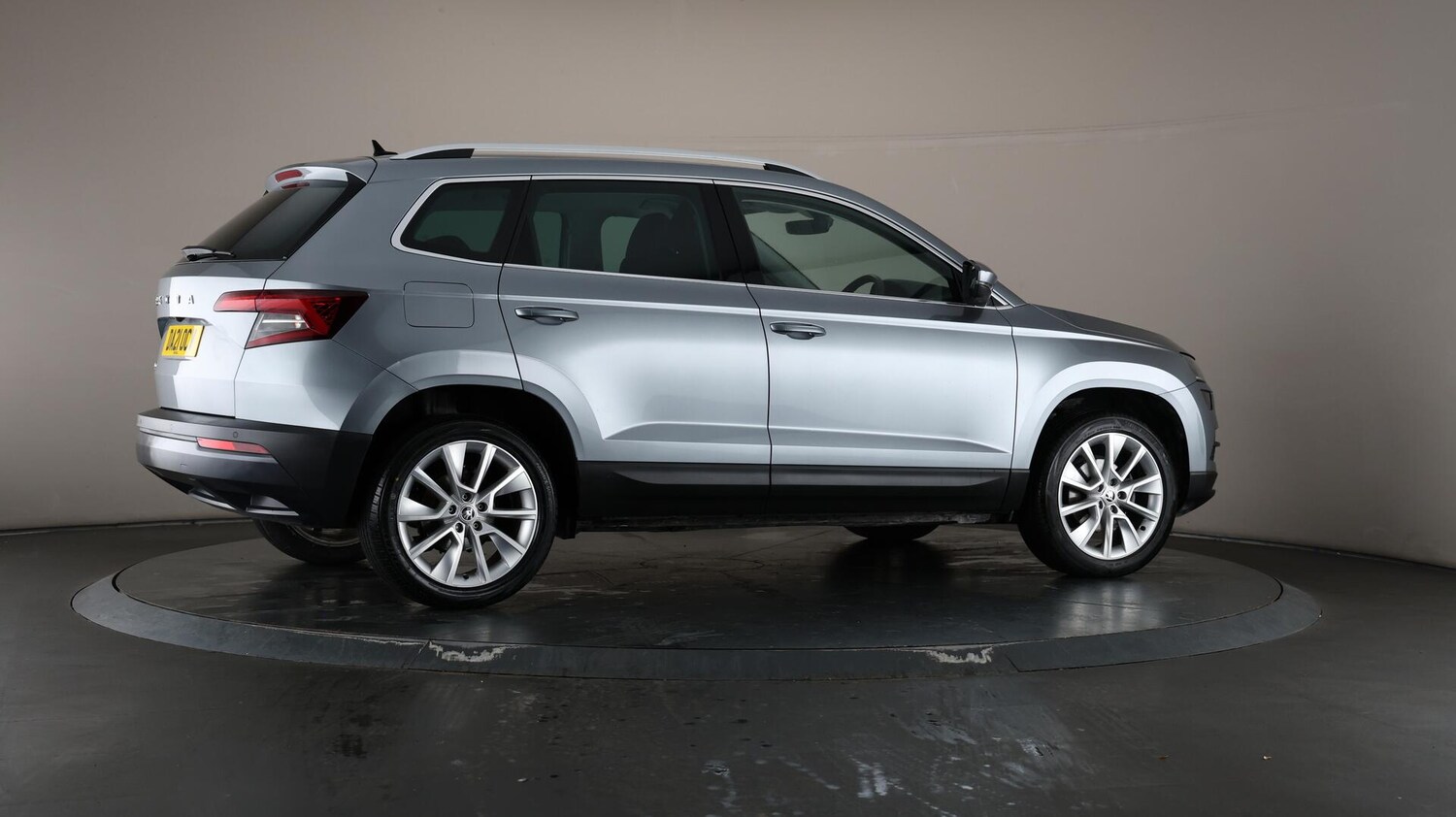 Used Skoda Karoq 2021 for sale - 76108920: Photo 62