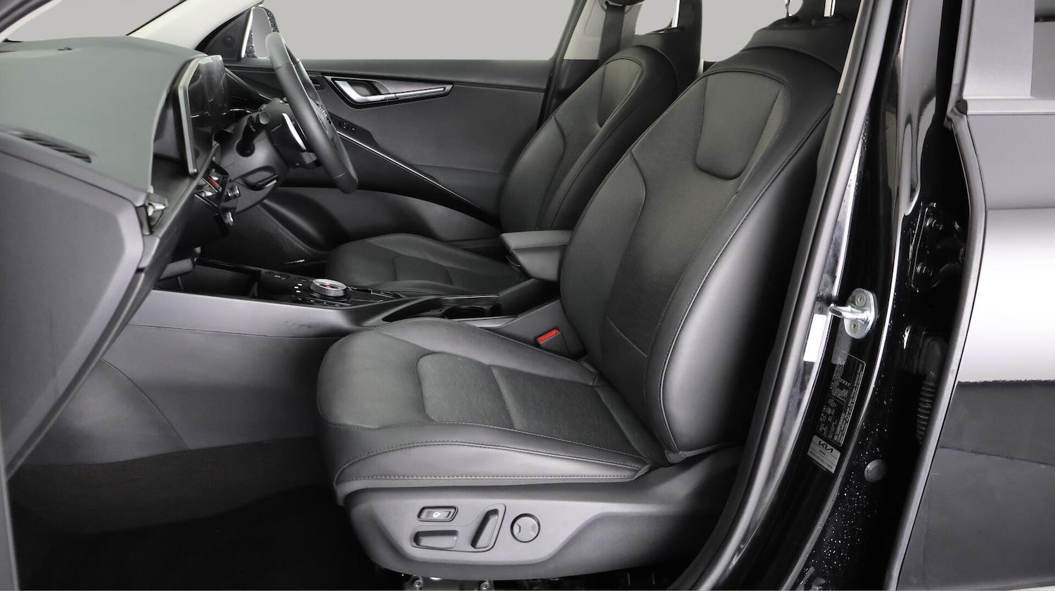 Used Kia Niro 2023 for sale - 76432415: Photo 14