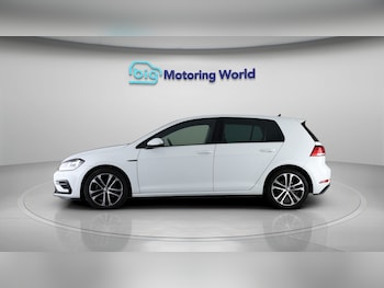 Used Volkswagen Golf 2019 for sale - 77107425: Photo