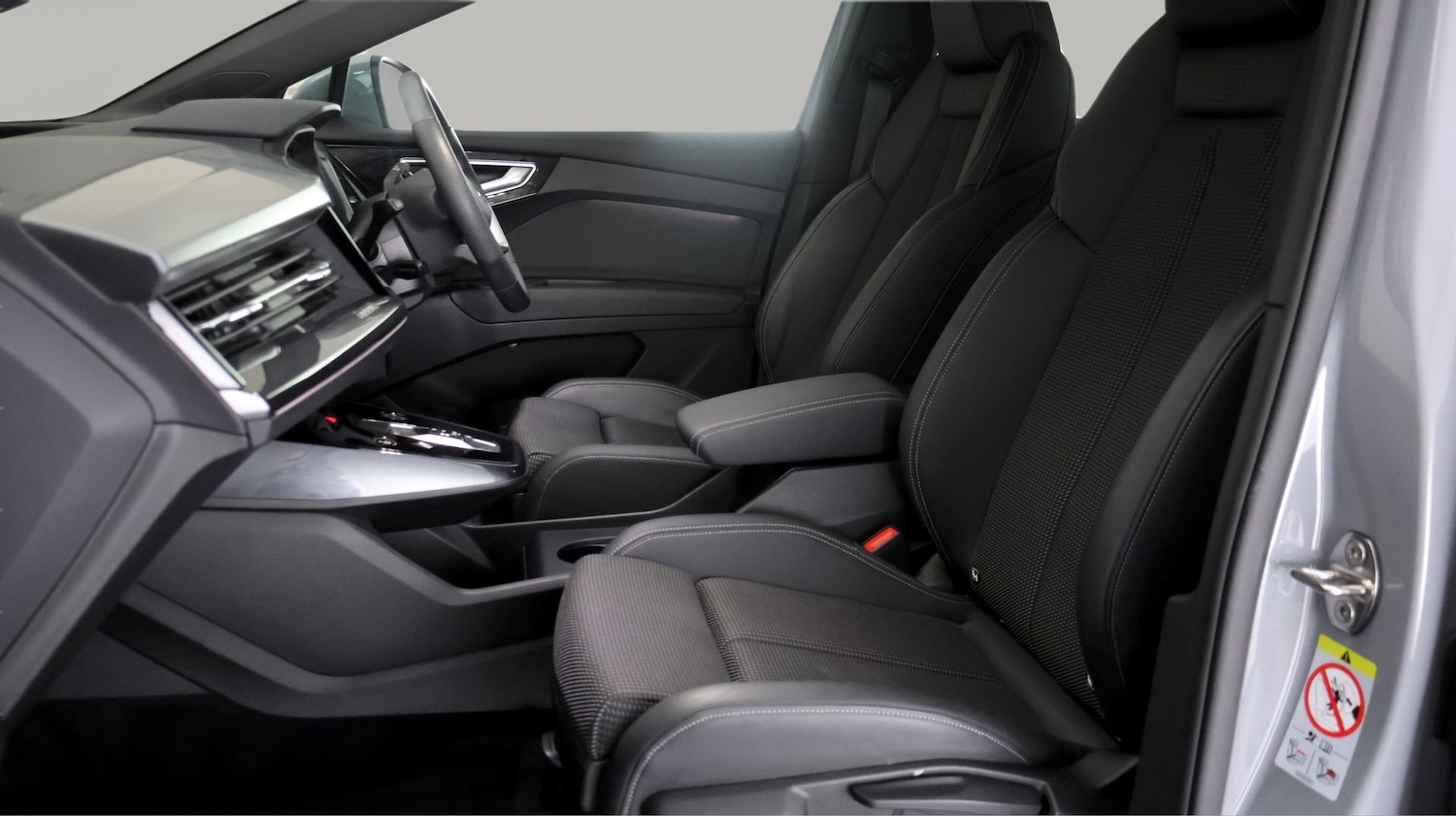 Used Audi Q4 e-tron 2023 for sale - 77182110: Photo 14