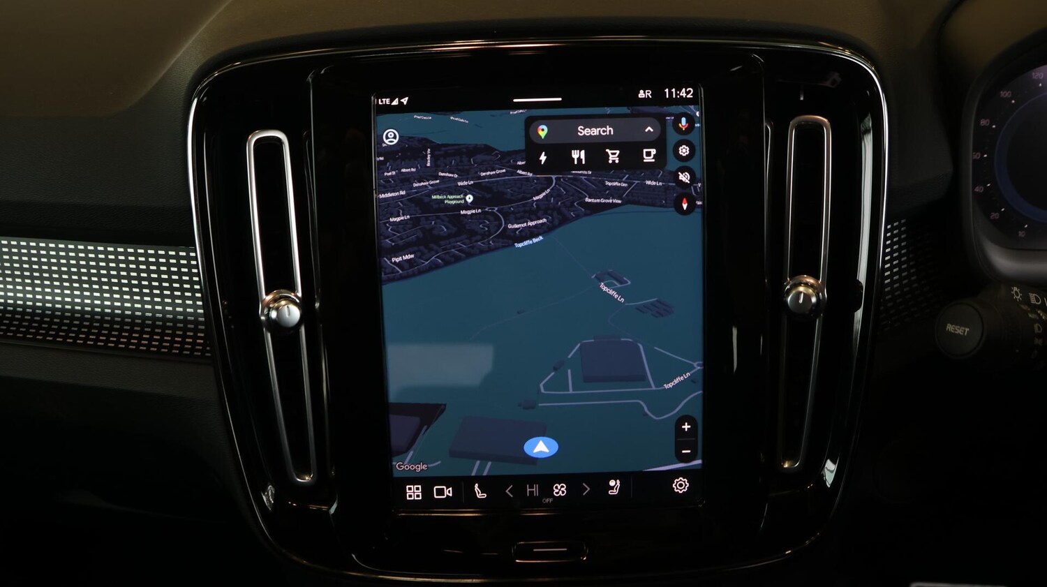 Used Volvo XC40 for sale - 76728990: Photo 12