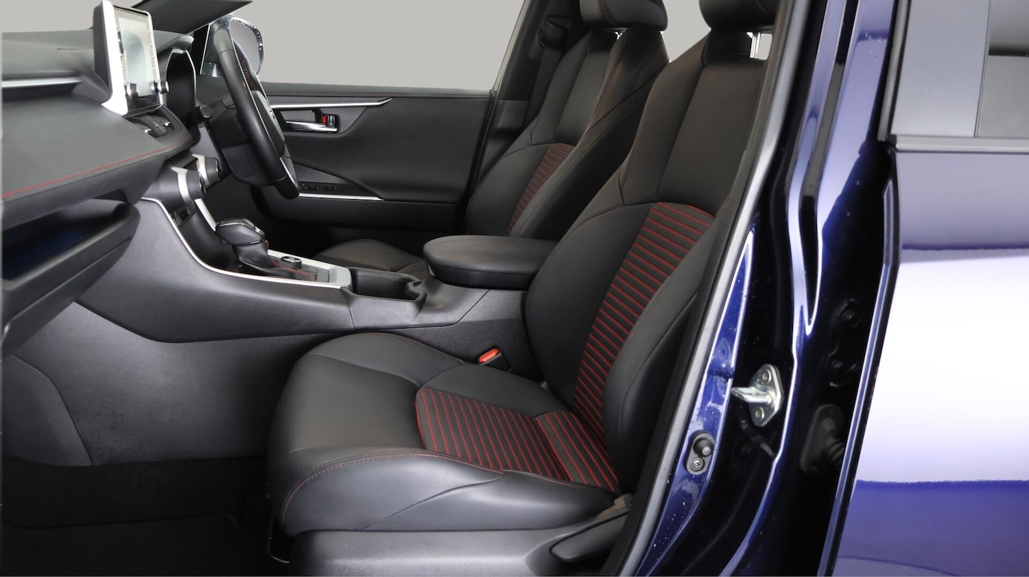 Used Toyota RAV4 2022 for sale - 76671199: Photo 14