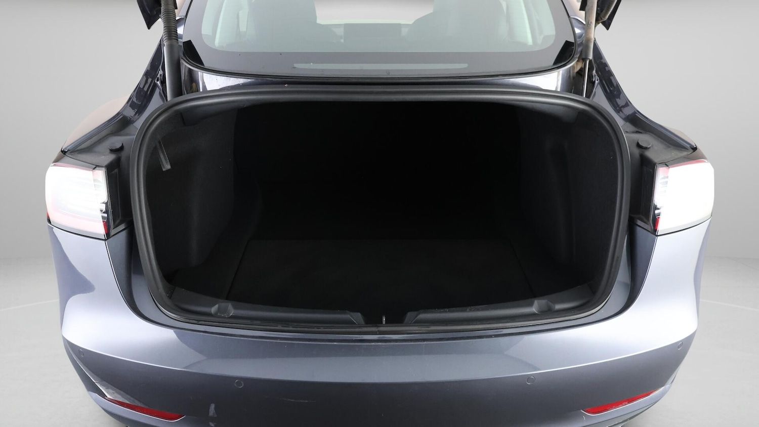 Used Tesla Model 3 2021 for sale - 76592202: Photo 18