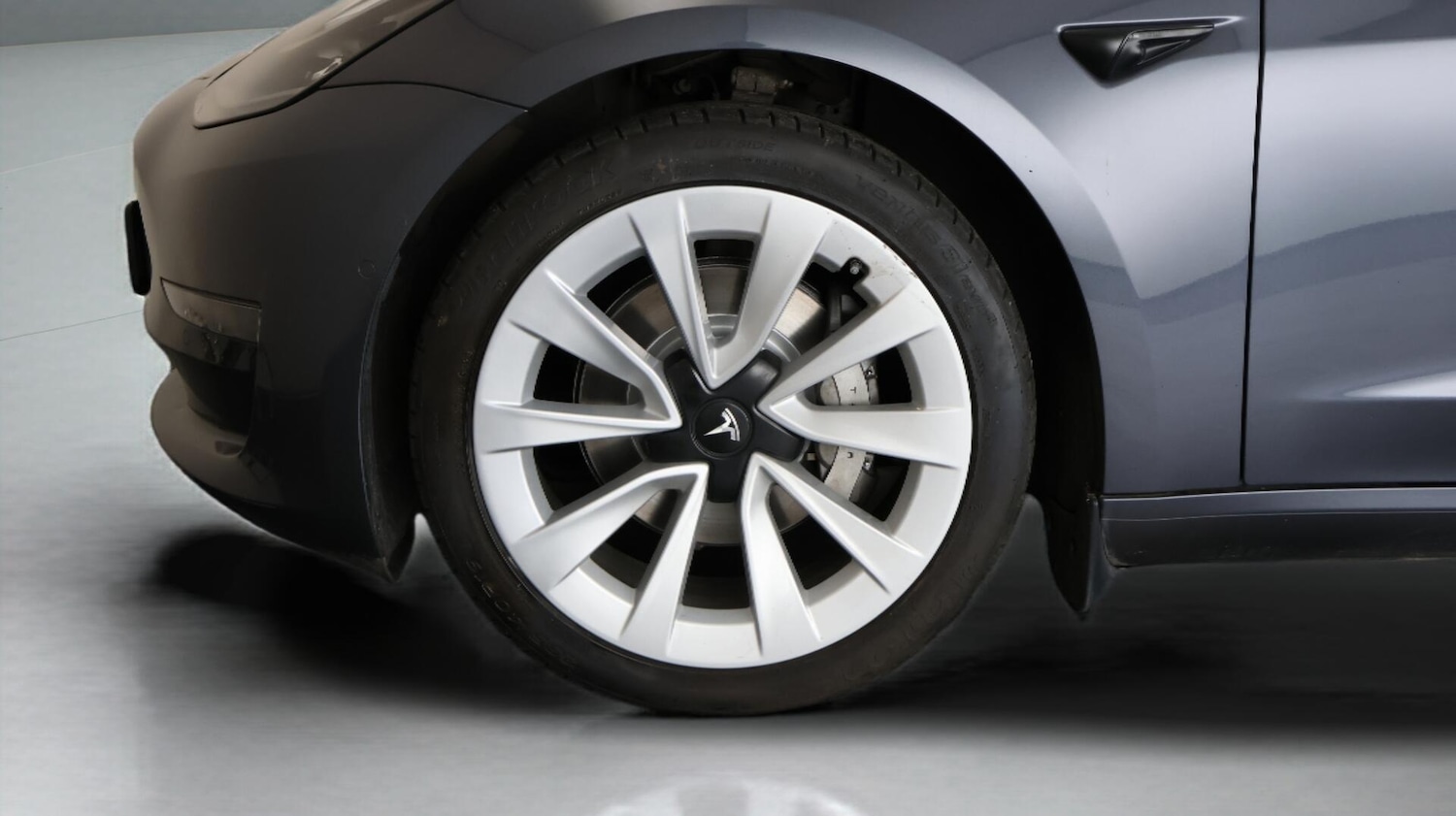 Used Tesla Model 3 2021 for sale - 76592202: Photo 19