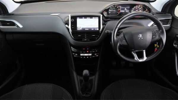 Used Peugeot 208 2019 for sale - 75540129: Photo 14