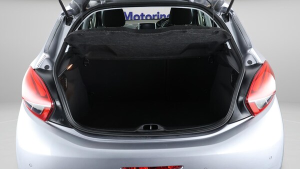Used Peugeot 208 2019 for sale - 75540129: Photo 18